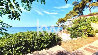 Maison - 234 m² - 11 pièces