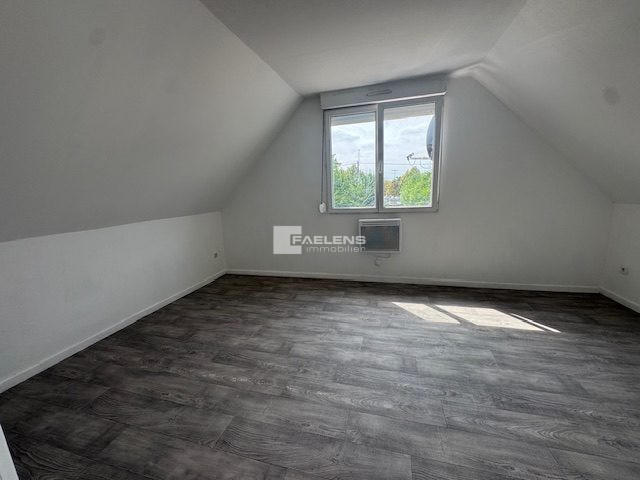 Maison traditionnelle - 75 m² - 3 pièces