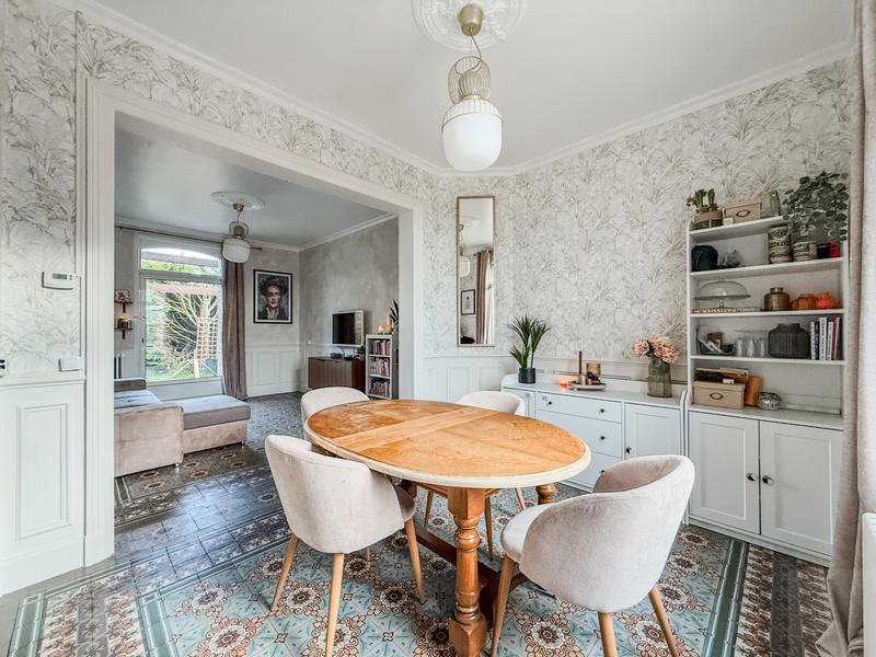 Maison - 140 m² - 6 pièces