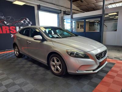 Volvo V40 2.0 150ch Momentum - Garantie 6 Mois