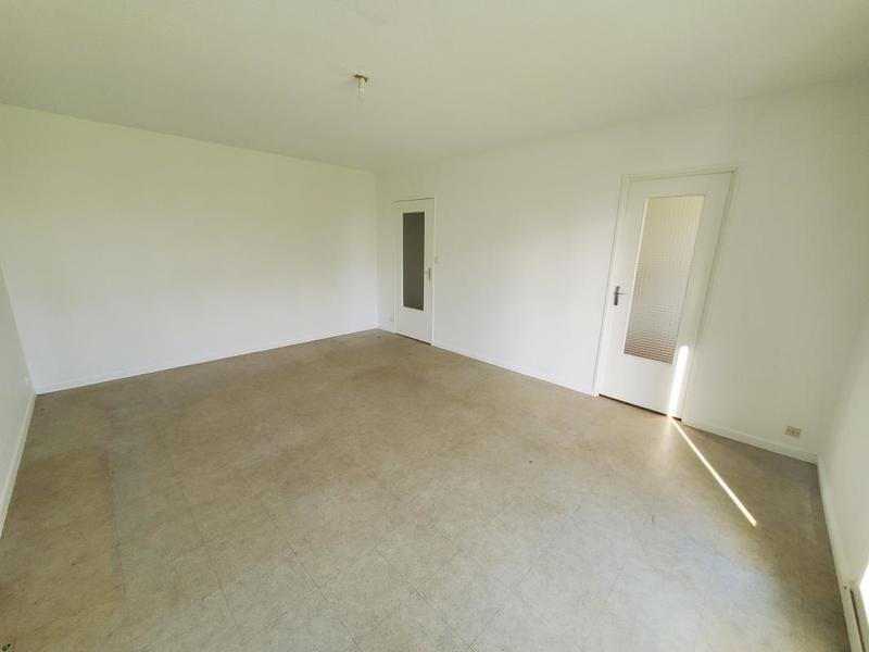 Appartement ancien - 67 m² - 3 pièces