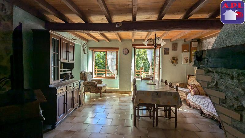 Maison - 145 m² - 5 pièces