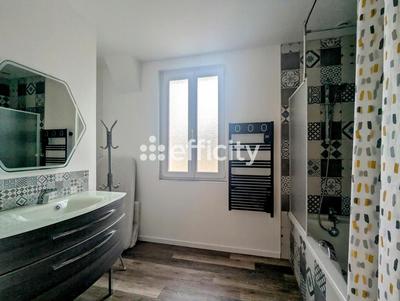 Maison - 65 m² - 3 pièces