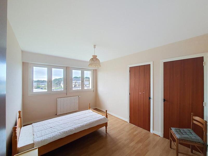 Maison traditionnelle - 156 m² - 7 pièces