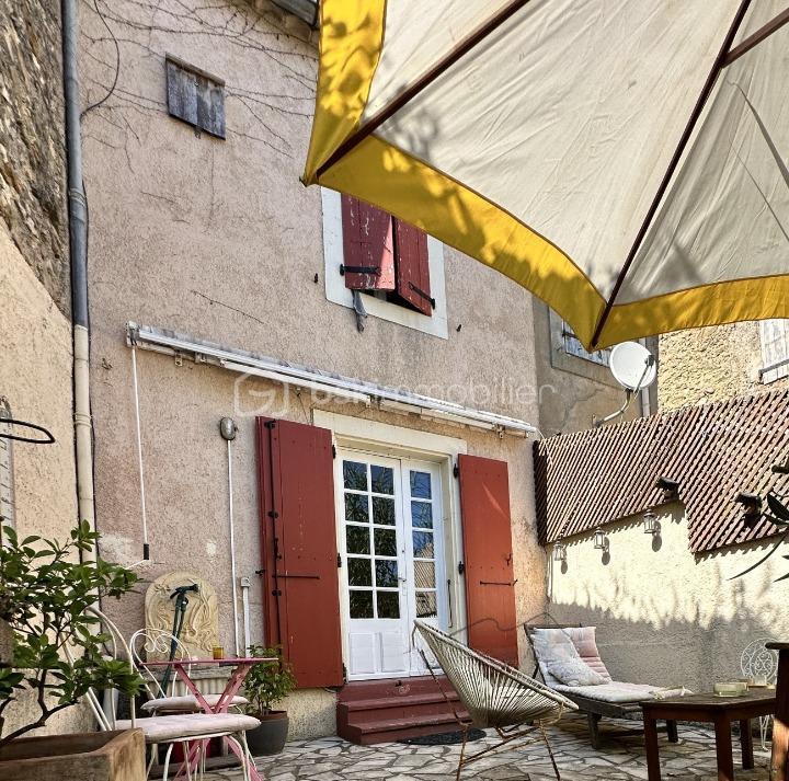 Maison de village - 87 m² - 4 pièces