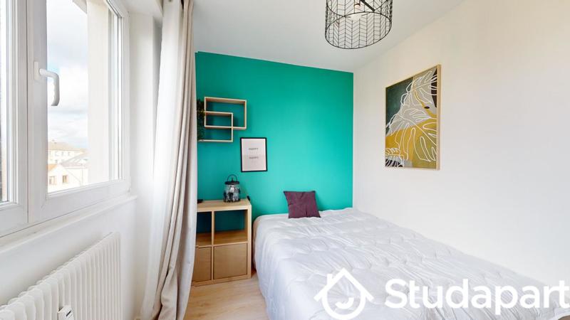 Chambre - 9 m² - 1 pièce