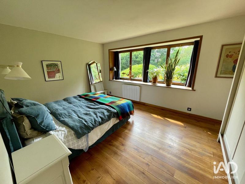 Maison - 300 m² - 10 pièces