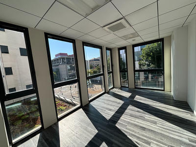 Bureau - 146 m²