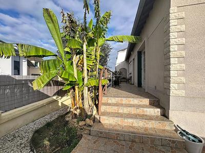 Maison - 122 m² - 6 pièces