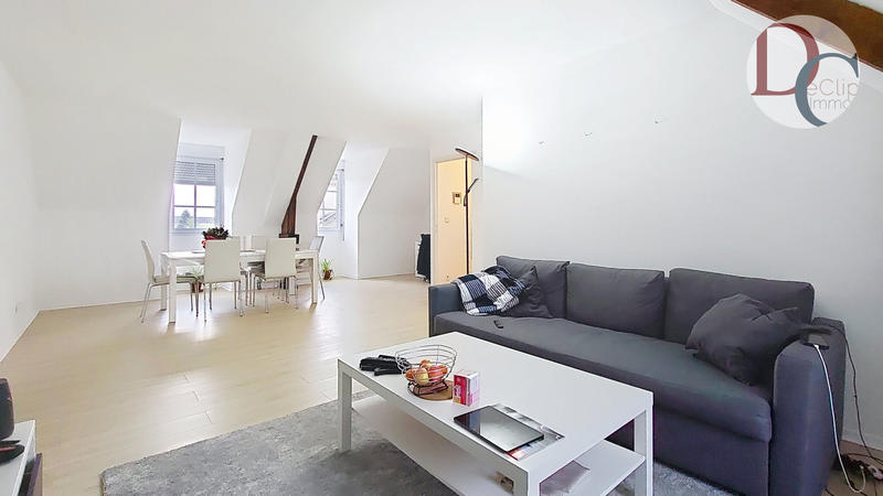 Appartement - 90 m² - 4 pièces