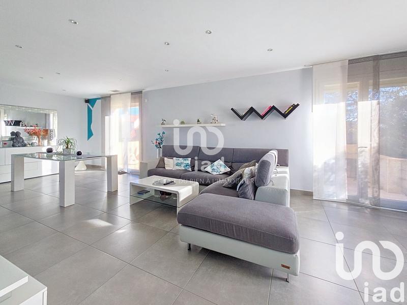 Maison - 180 m² - 7 pièces