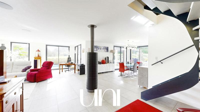 Maison - 157 m² - 4 pièces