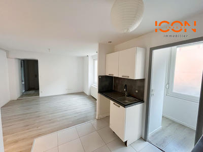 Appartement - 80 m² - 4 pièces