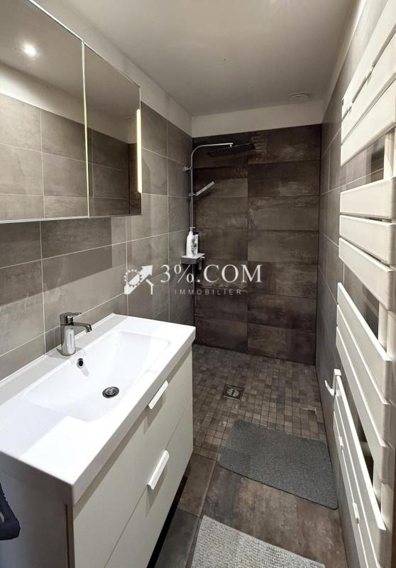 Propriété - 300 m² - 13 pièces