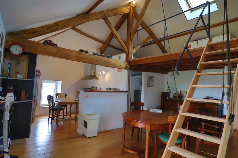 Appartement - 80 m² - 3 pièces