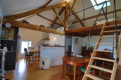 Appartement - 80 m² - 3 pièces