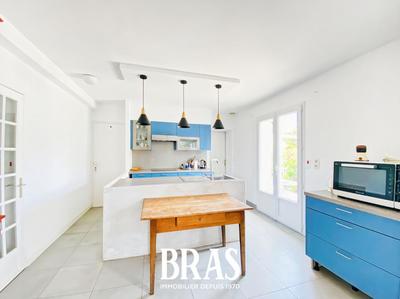 Maison - 139 m² - 8 pièces