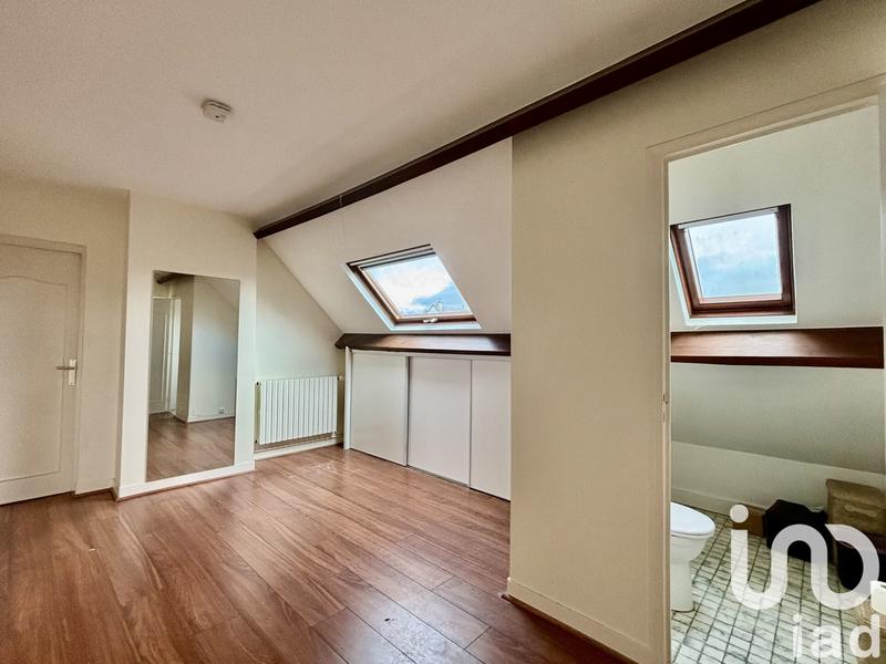 Maison - 217 m² - 8 pièces