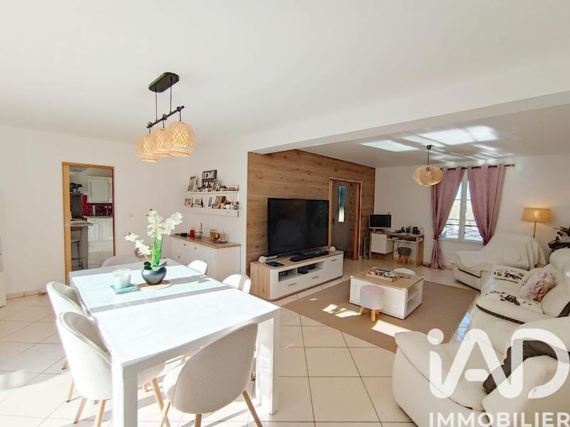 Maison - 160 m² - 8 pièces