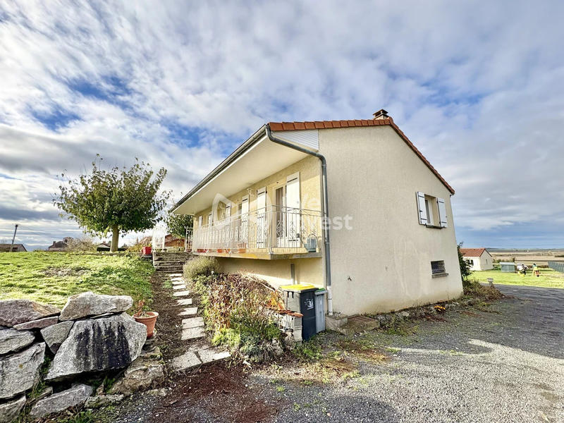 Maison - 95 m² - 4 pièces