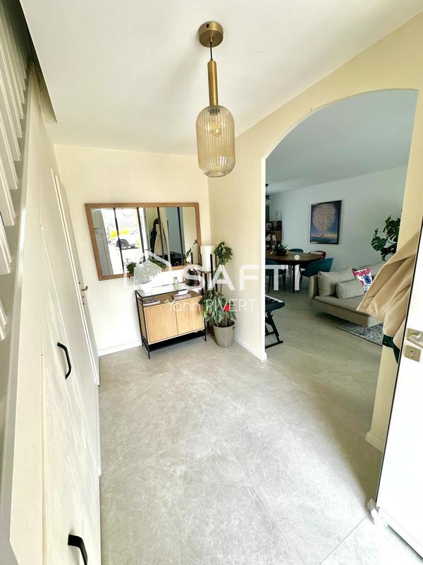 Maison - 94 m² - 4 pièces