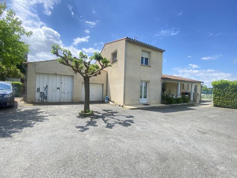 Villa - 174 m² - 8 pièces