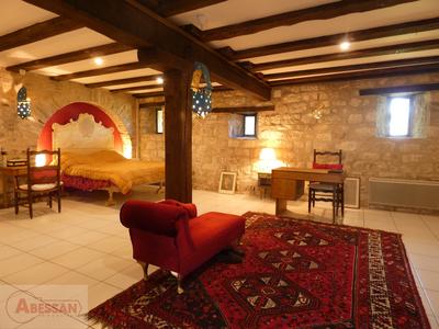 Maison - 355 m² - 10 pièces