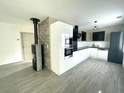 Maison - 115 m² - 4 pièces