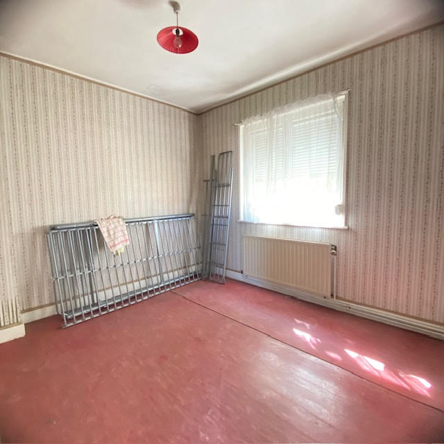 Maison - 87 m² - 6 pièces