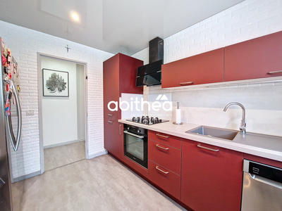 Maison - 90 m² - 3 pièces