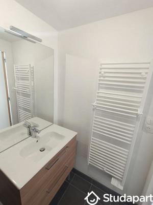 Chambre - 9 m² - 1 pièce