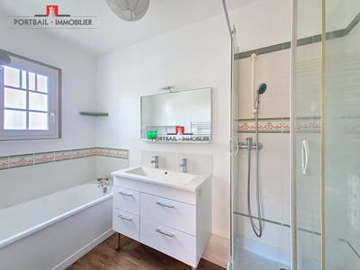 Maison traditionnelle - 135 m² - 6 pièces