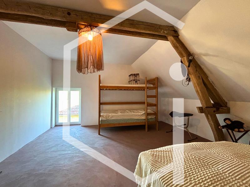 Maison - 143 m² - 5 pièces