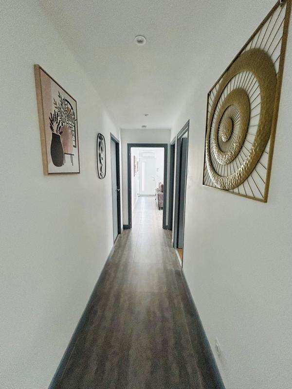 Appartement - 75 m² - 3 pièces