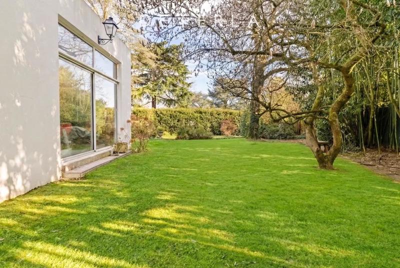 Maison de ville - 255 m² - 6 pièces