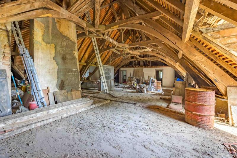 Maison - 545 m² - 12 pièces