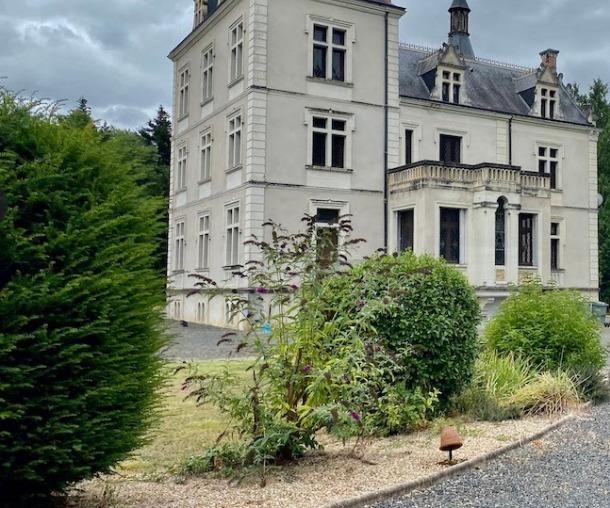 Manoir - 1 000 m² - 22 pièces