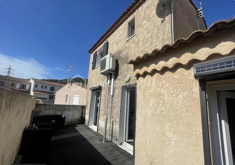 Villa - 90 m² - 4 pièces