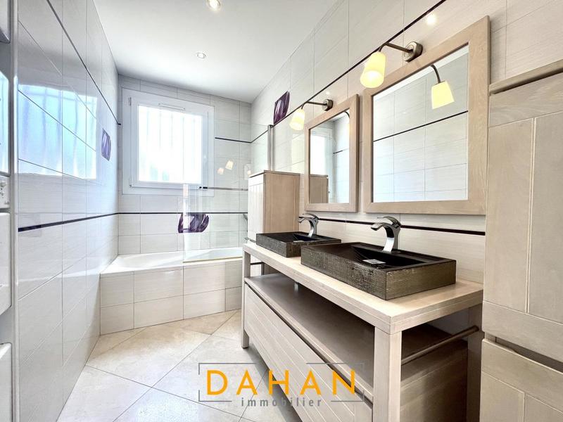 Appartement - 88 m² - 4 pièces