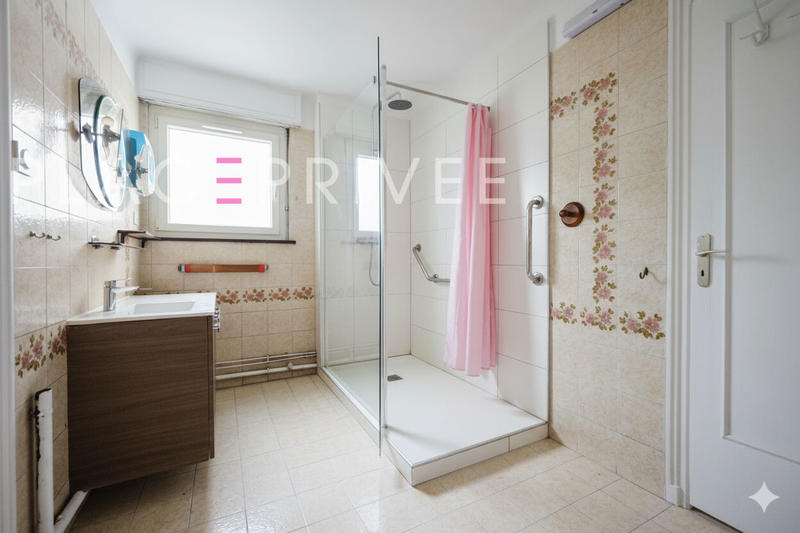 Appartement - 102 m² - 4 pièces