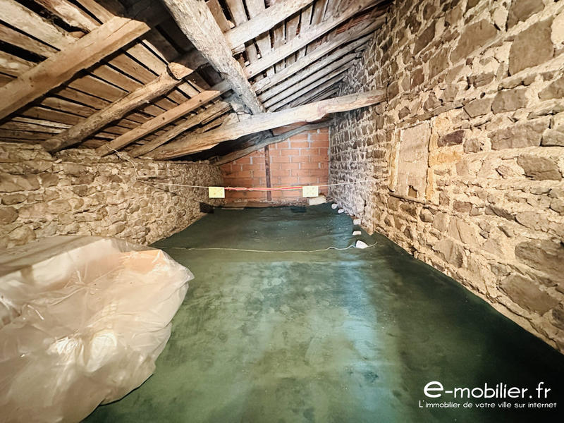 Maison - 80 m² - 4 pièces