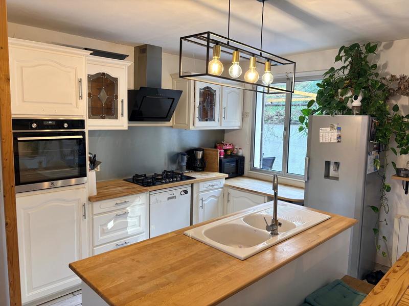 Maison - 104 m² - 7 pièces