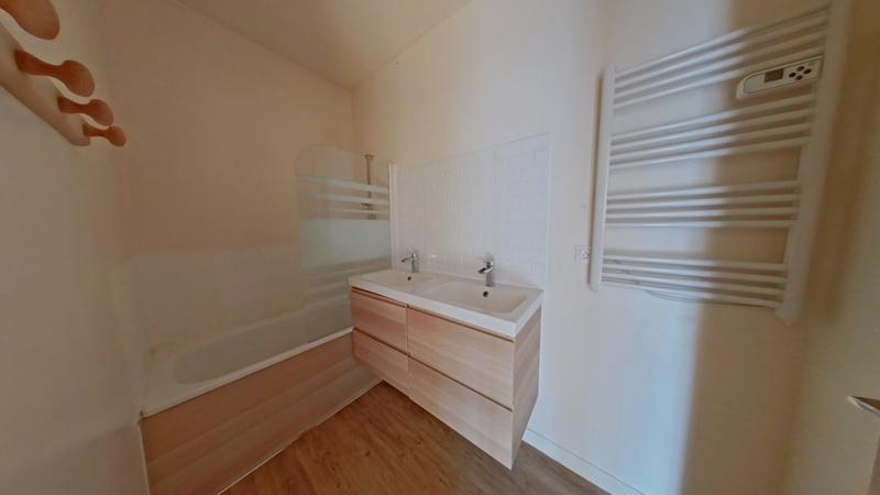 Appartement - 98 m² - 4 pièces