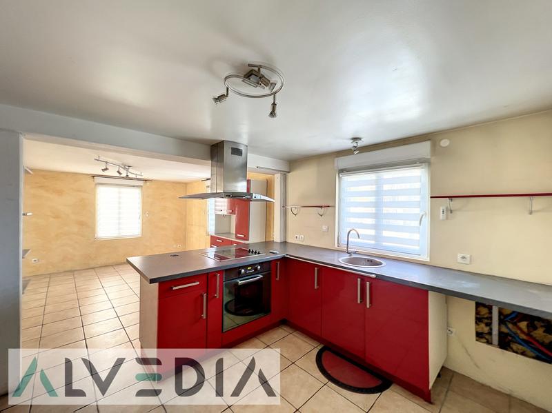 Maison - 140 m² - 5 pièces