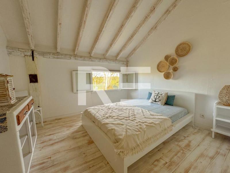 Maison - 165 m² - 9 pièces