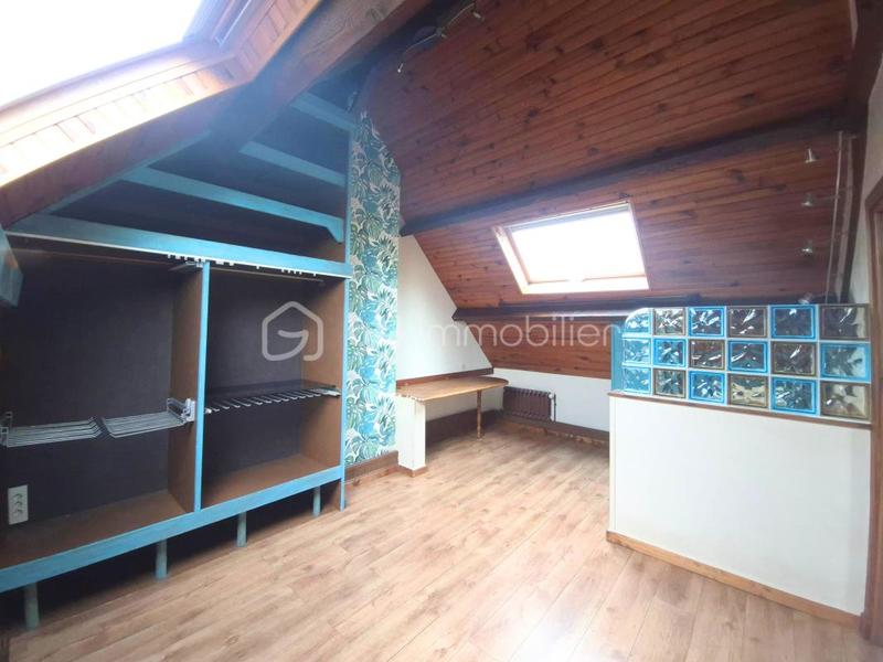 Maison - 96 m² - 5 pièces