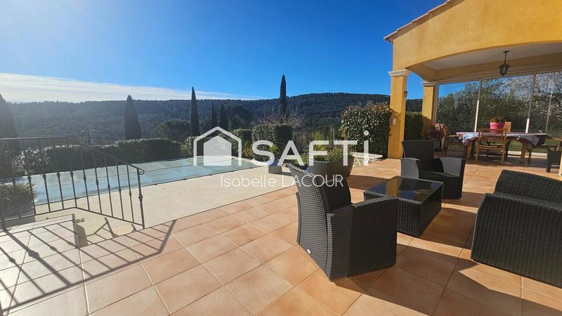 Maison - 140 m² - 6 pièces