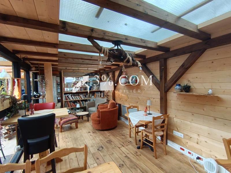 Immeuble - 1 220 m²