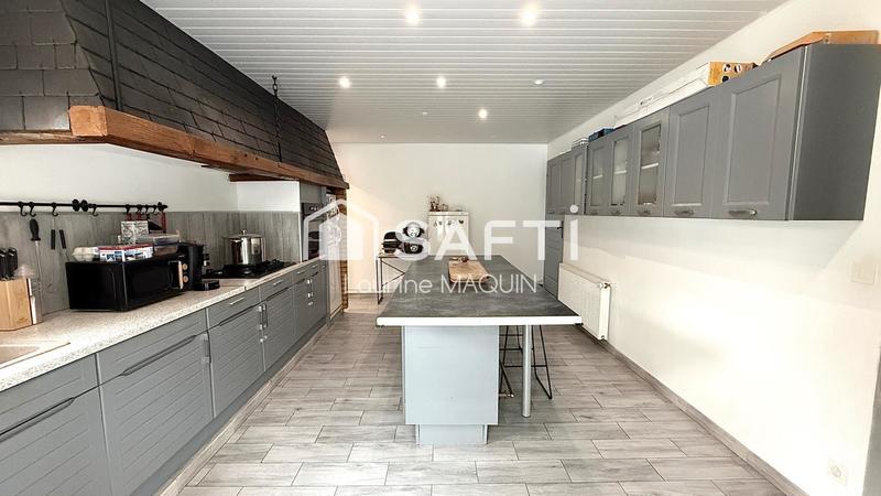 Maison - 138 m² - 6 pièces