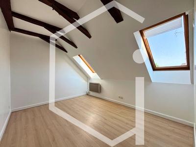 Appartement - 98 m² - 4 pièces